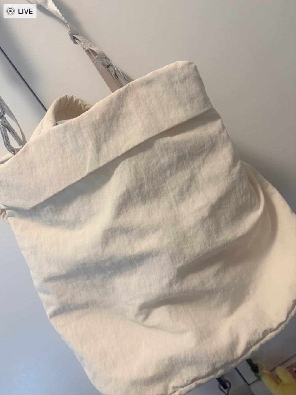 lululemon On My Level Tote Bag 20L Light Ivory Gold Very Good